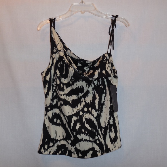 NWT!  Kenneth Cole Sexy Knit Top - Picture 3 of 5